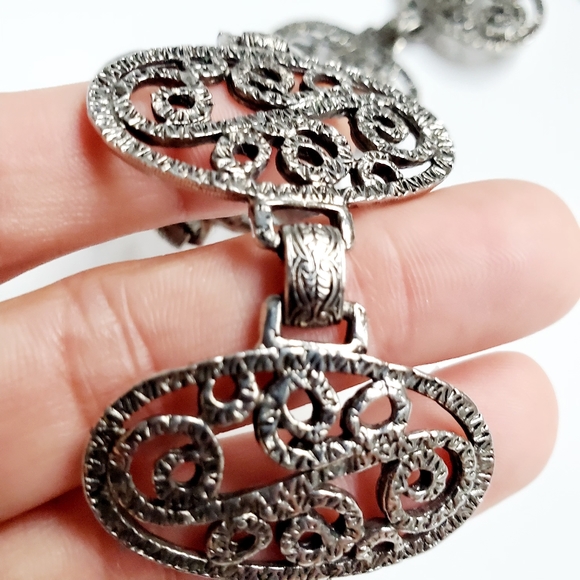 Vintage western concho  belt

Silver - Picture 3 of 9